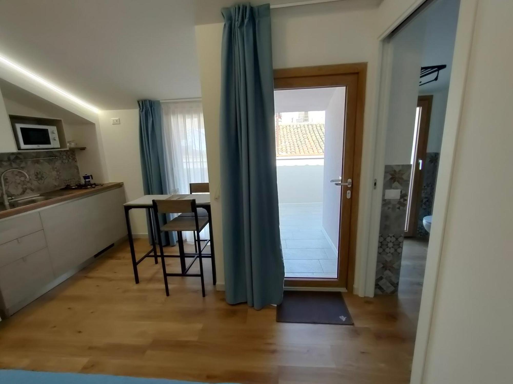 Dh Studio Apartments Кастелламмаре-дель-Гольфо Екстер'єр фото